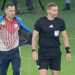 Megszólalt a Diósgyőr-szurkoló, aki nem végezhette el a kezdőrúgást: Fricskát akartam mutatni