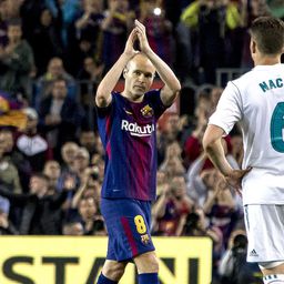 A Real Madrid is üzent a visszavonuló Barca-legendának, aki edzőként folytatná