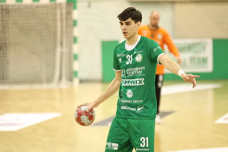 Fazekas 2027-ig írt alá (Fotó: ETO-University Handball Team)