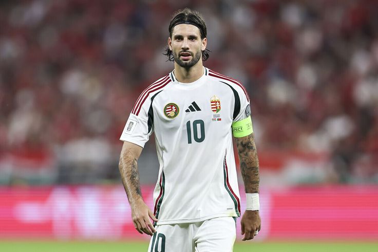 Két karszalag lesz Szoboszlai Dominik felkarján - Fotó: MLSZ