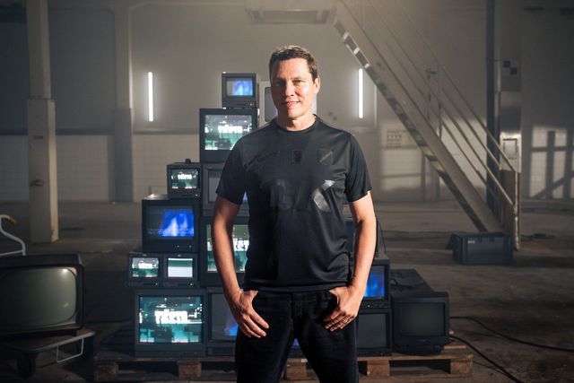 Legendás DJ, különleges mez - Fotó: NAC Breda