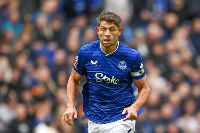 James Tarkowski további két évre meghosszabbította a szerződését az Evertonnal