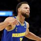 Curry csaknem félszáz pontot dobott, öt vereség után nyert a GSW – videóval