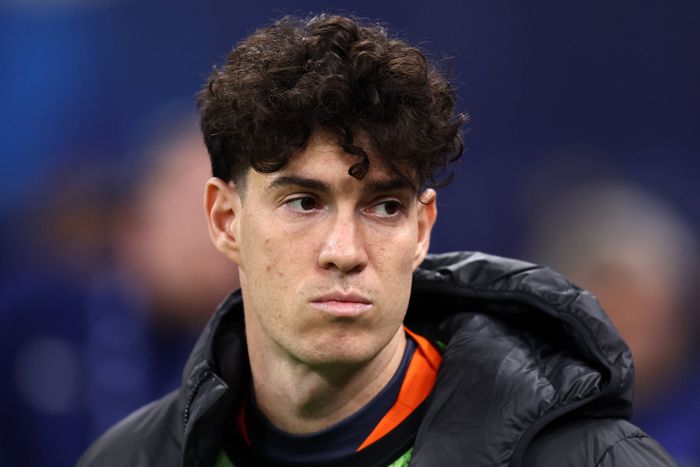 Bastoni lakását kirabolták