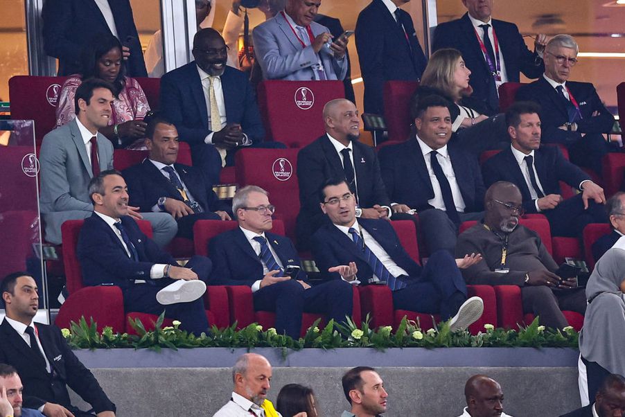 Igazi sztárparádé a Brazília – Svájc vb-meccsen: Kaká, Cafú, Roberto Carlos és Ronaldo, mellettük Diego Simeone ül (Fotó: Robbie Jay Barratt/Getty Images)