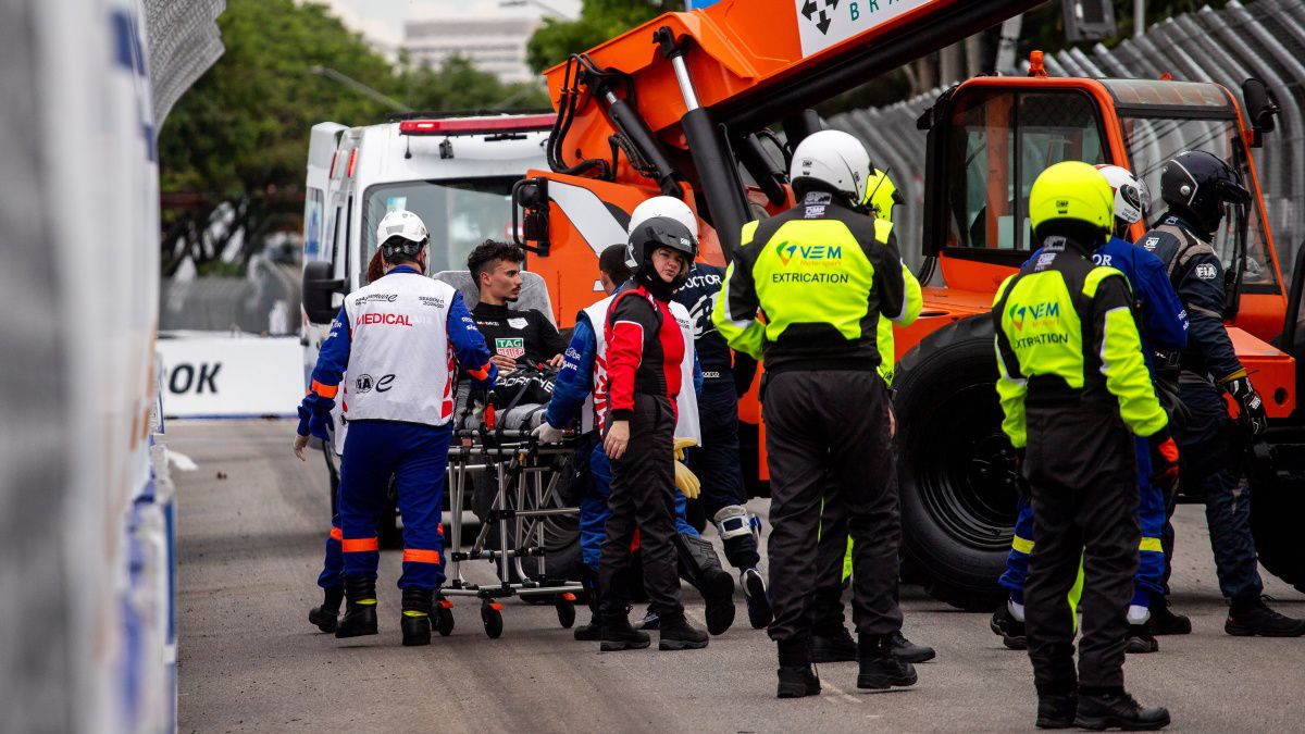 Óriásit bukott a volt F1-es versenyző, a HALO mentette meg az életét