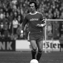 „A futball elvesztette császárát” – a nemzetközi sajtó búcsúzik Franz Beckenbauertől