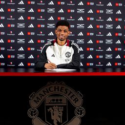 Hosszabbított remek formának örvendő szélsőjével a Manchester United
