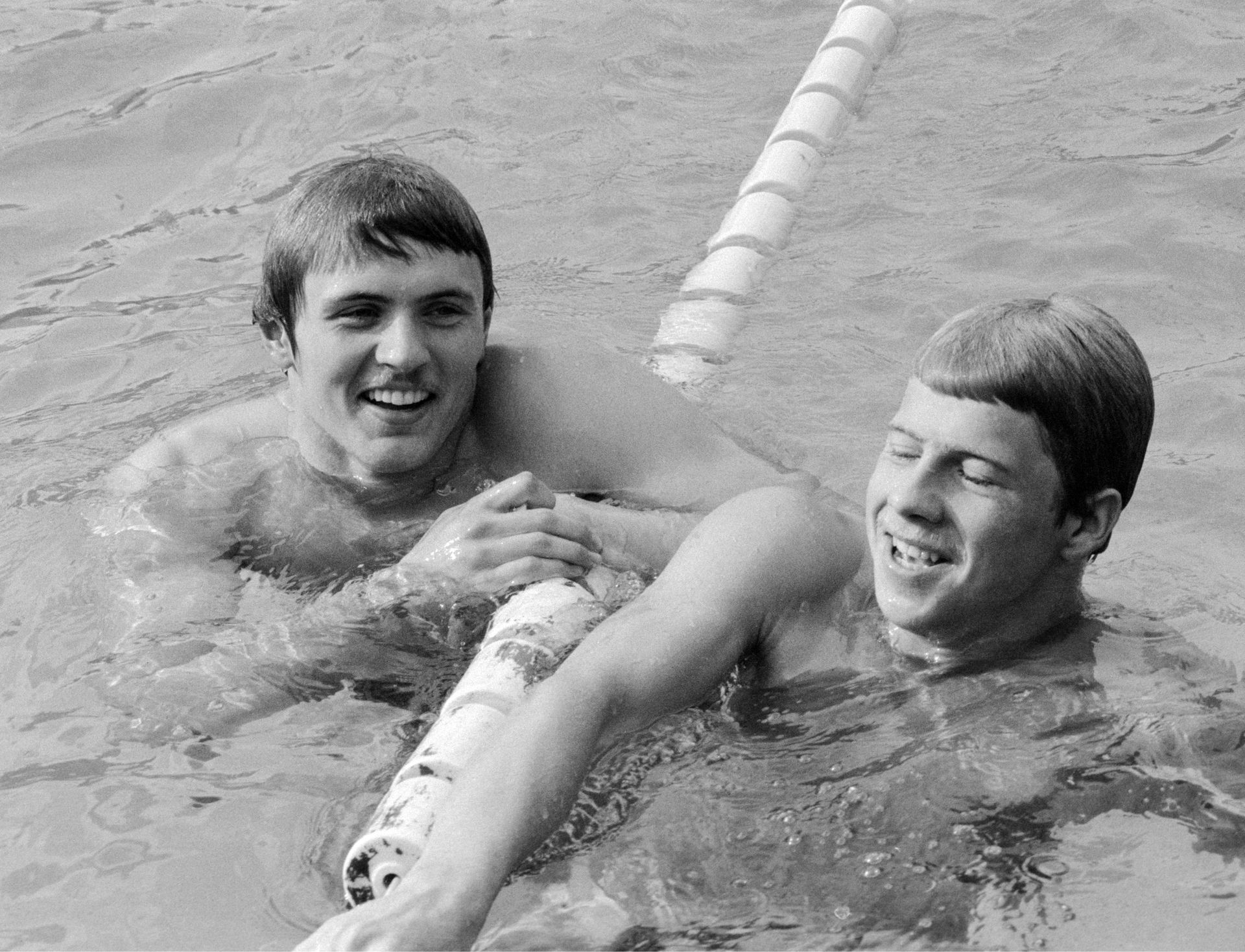 Kép az 1974-es országos bajnokságról. Az ekkor már világbajnok Hargitay András mellett a mai szövetségi kapitány, Sós Caba (Fotó: MTI/Kovács Gyula)