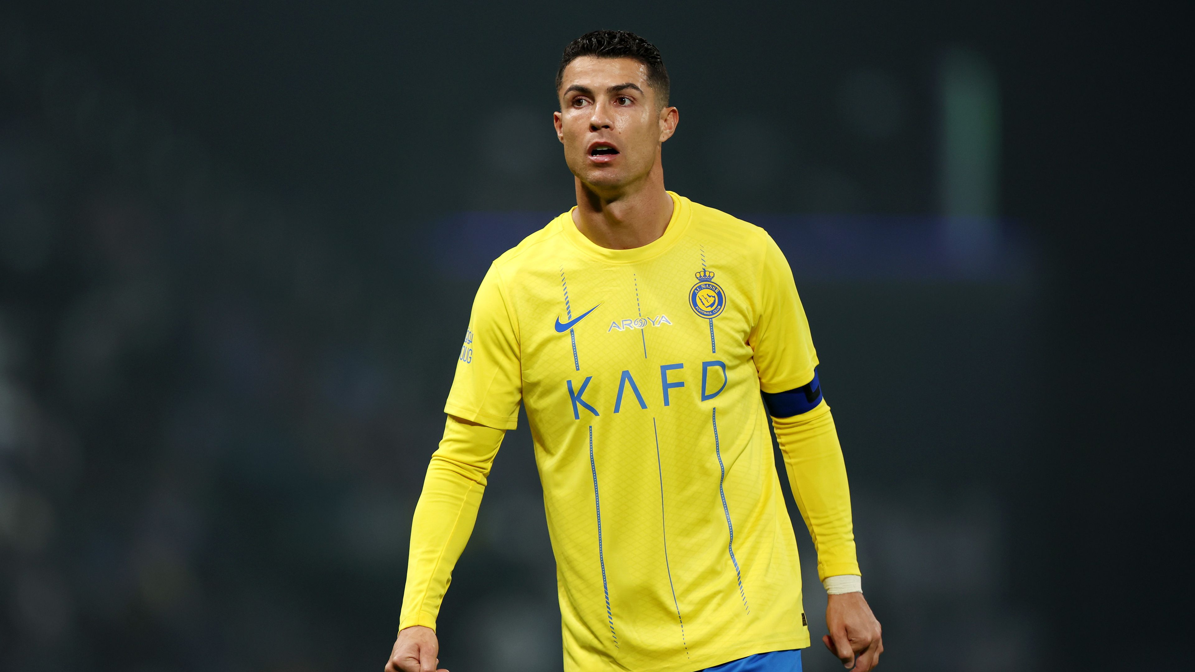 Cristiano Ronaldo a nemi szervéhez dörgölte az ellenfél sálját? – videóval