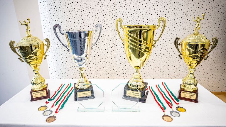 Ezekért versenyeznek a csapatok