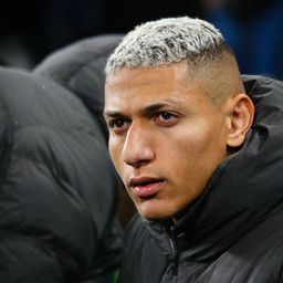 „Sz.r ez a szezon” – kifakadt a válogatott futballista a BL-kiesés után