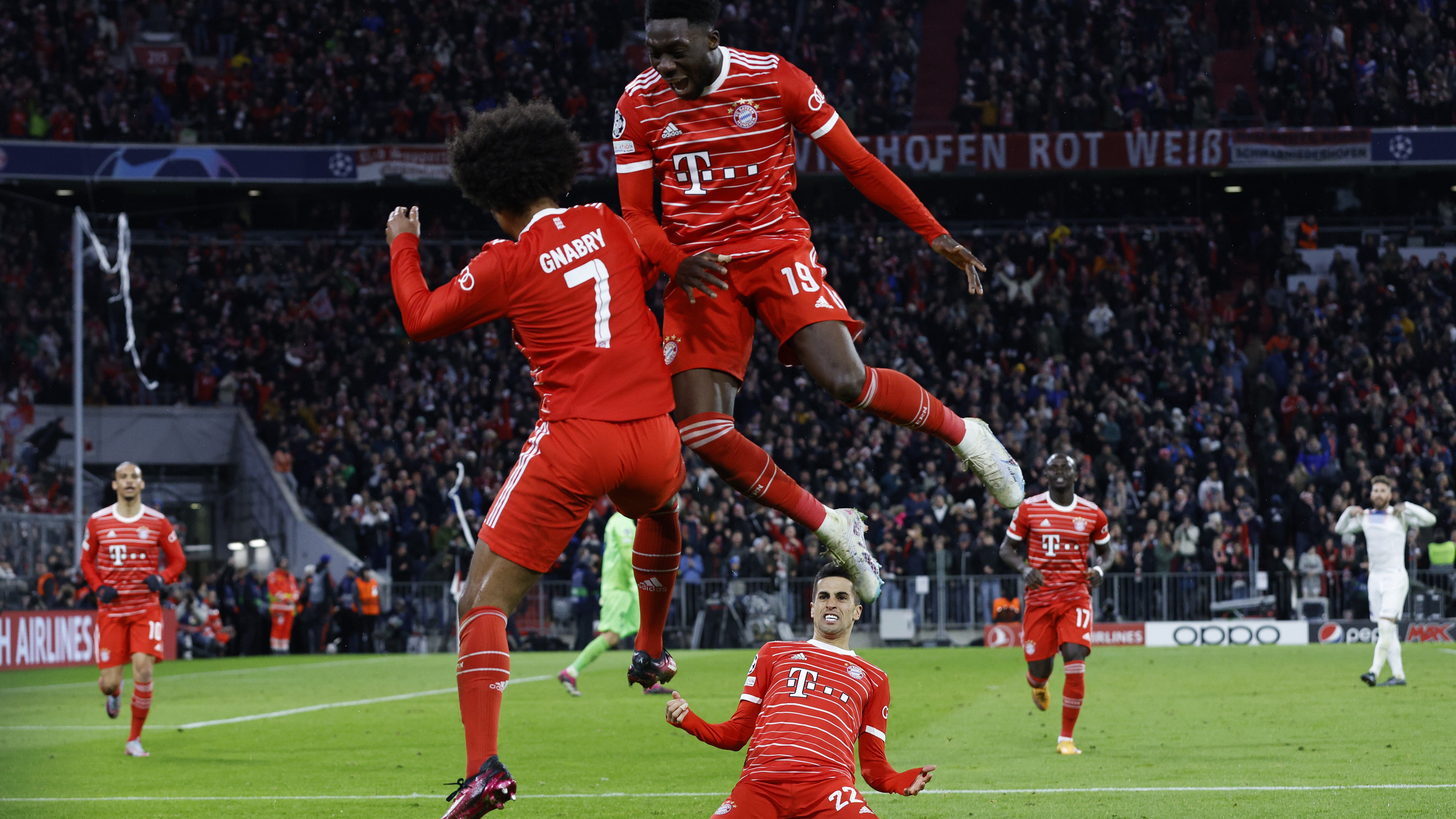 A Bayern és a Milan is negyeddöntős a BL-ben; elindultak a Fradi-szurkolók – reggeli hírösszefoglaló