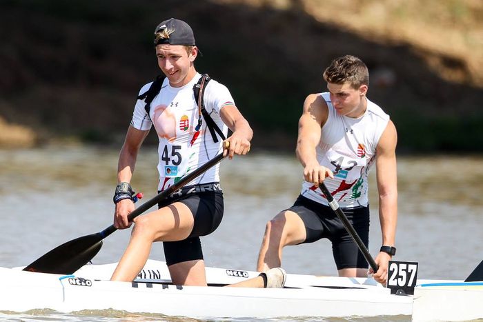 Adolf Balázs (balra) már a válogatókon is kemény csatákra készül (Fotó: szentendreikajakkenu.hu)