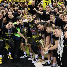 Magabiztos játékkal kupagyőztes a Falco