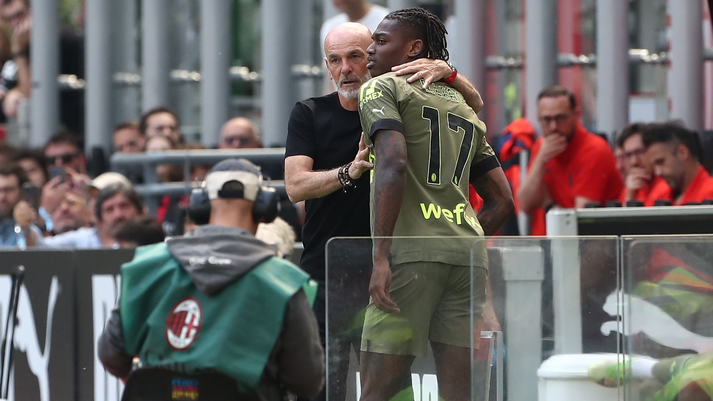 A Milan edzője csak az utolsó pillanatban dönt sztárja szerepeltetéséről a BL-elődöntőben