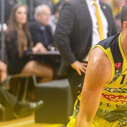 Harmadik mérkőzését is megnyerte a Falco – elsőként jutott a döntőbe