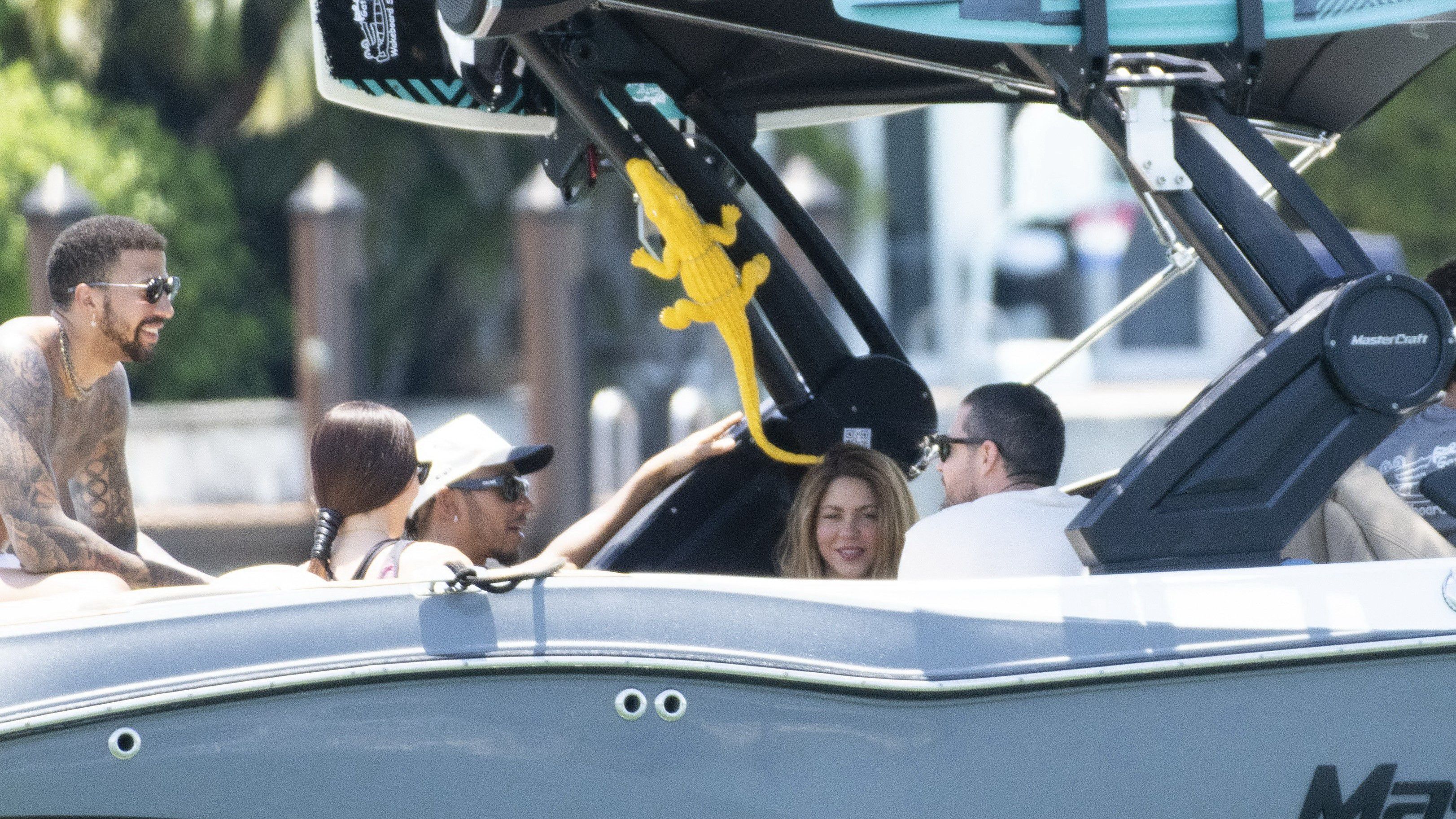 Shakira Hamiltonnal és barátaival hajókázott Miamiban /Fotó: Profimédia