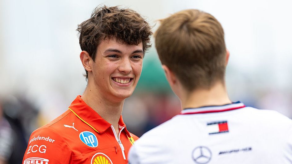 F1–hírek: már aláírt a Haashoz a 19 éves pilóta – sajtóhír