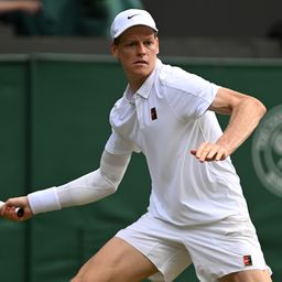 Jannik Sinner elsőként jutott az elődöntőbe Wimbledonban
