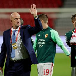 Ismerős arc tűnt fel a magyar válogatottnál, Marco Rossival kávézott – fotó