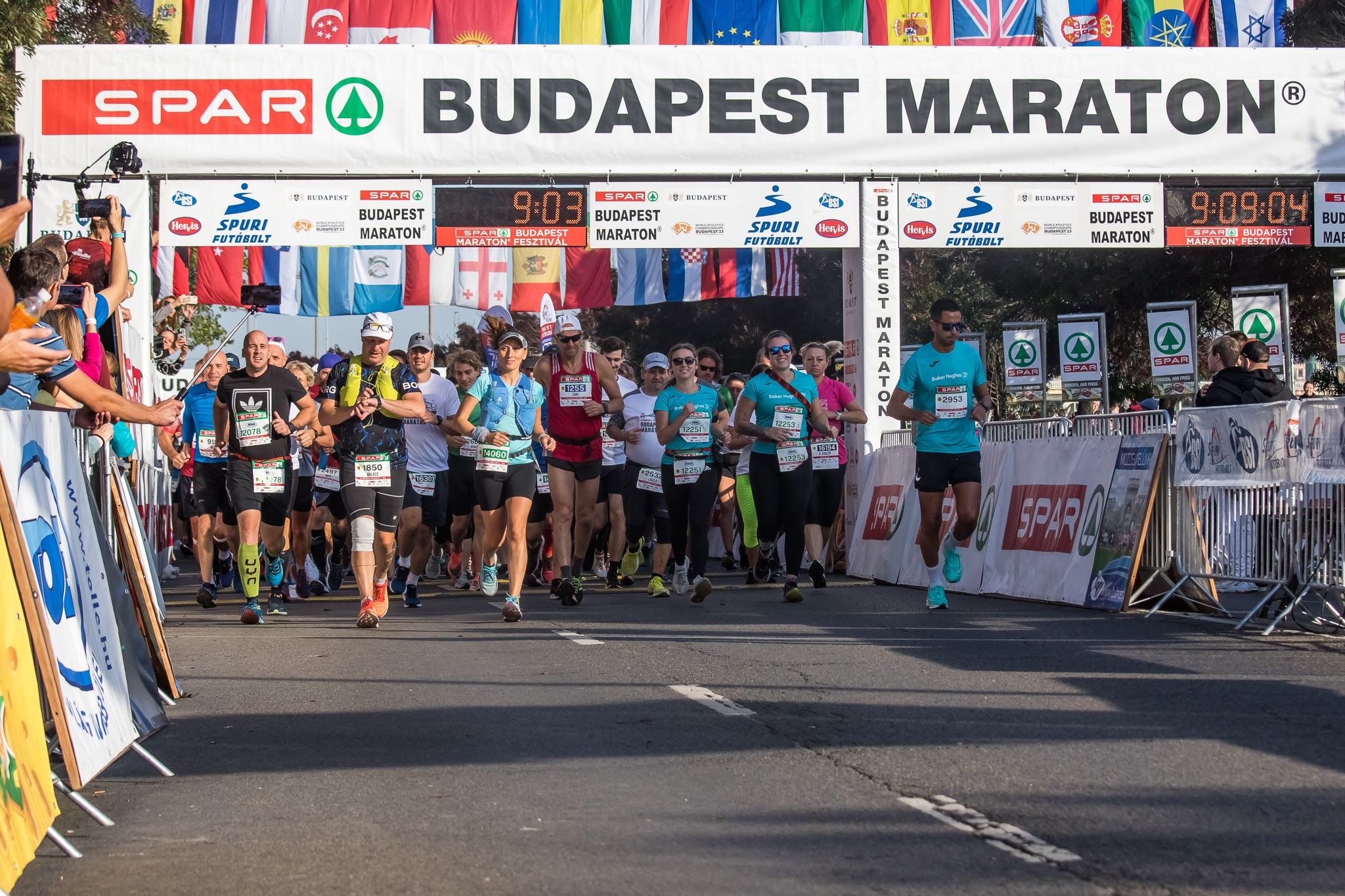 Sportal TV: Rengetegen futottak a 37. SPAR Budapest Maratonon