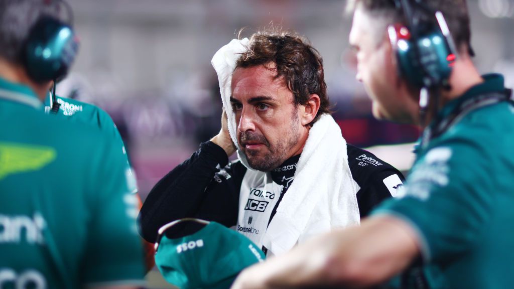 Alonso megégett, Ocon hányt, Verstappen kifeküdt – brutálisan megterhelő volt a Katari Nagydíj