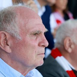A Bayern tiszteletbeli elnöke nekiment a korábbi vezetőségnek