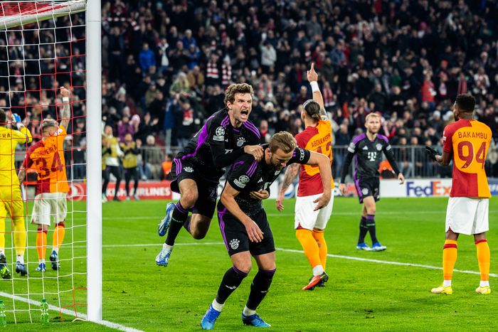 Thomas Müller köszöntötte a duplázó Harry Kane-t