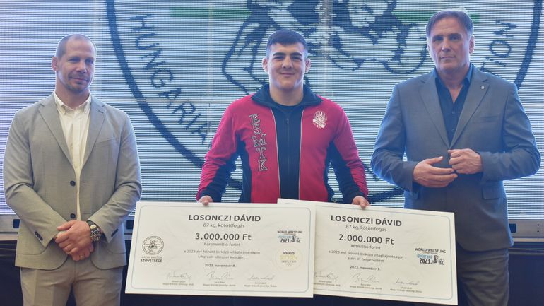Losonczi Dávid több millió forinttal segíti a rászorulókat