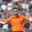 Kirúgták a játékvezetői testületből a Liverpoolt gyalázó bírót