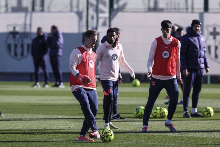 Ter Stegen újra a társak között