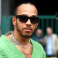 VIDEÓ: szuperszexi brazil modell Lewis Hamilton ölében