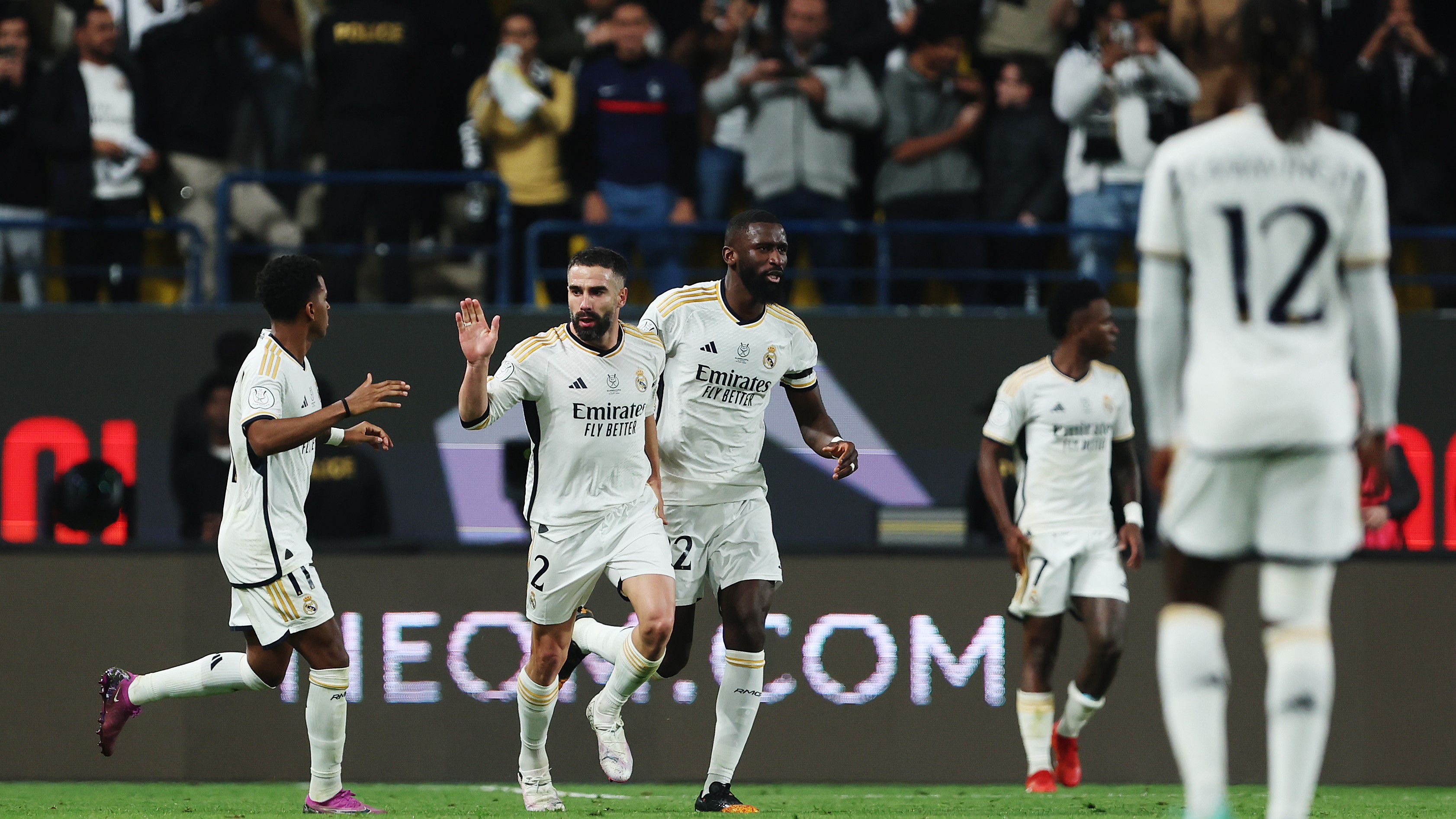 Nyolcgólos meccsen jutott Szuperkupa-döntőbe a Real Madrid, ám a történelmet Griezmann írta