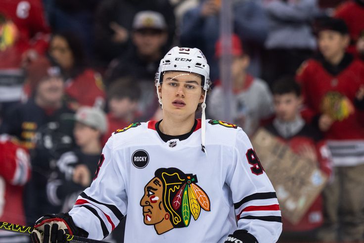 Megműtötték a törött állú NHL-újoncsztárt