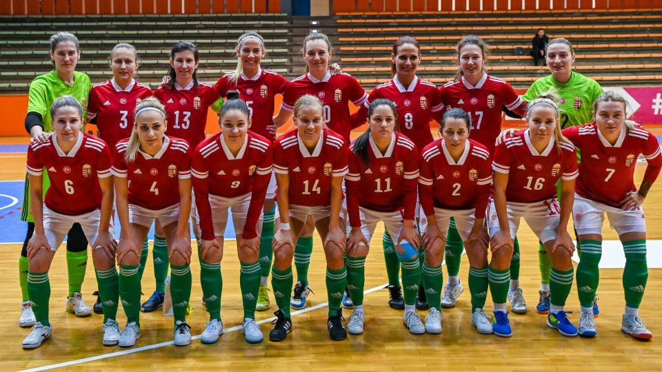 A magyar női futsalválogatott jövő pénteken Ukrajnával játszik az Európa-bajnoki elődöntőben (Fotó: mlsz.hu)