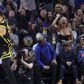 Erre biztos nem számított Stephen Curry, amikor kosarát ünnepelte!