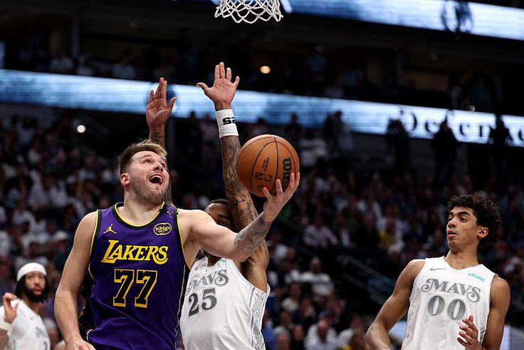 Elképesztő, Luka Doncic 45 pontot dobott a dallasi visszatérésén – VIDEÓ