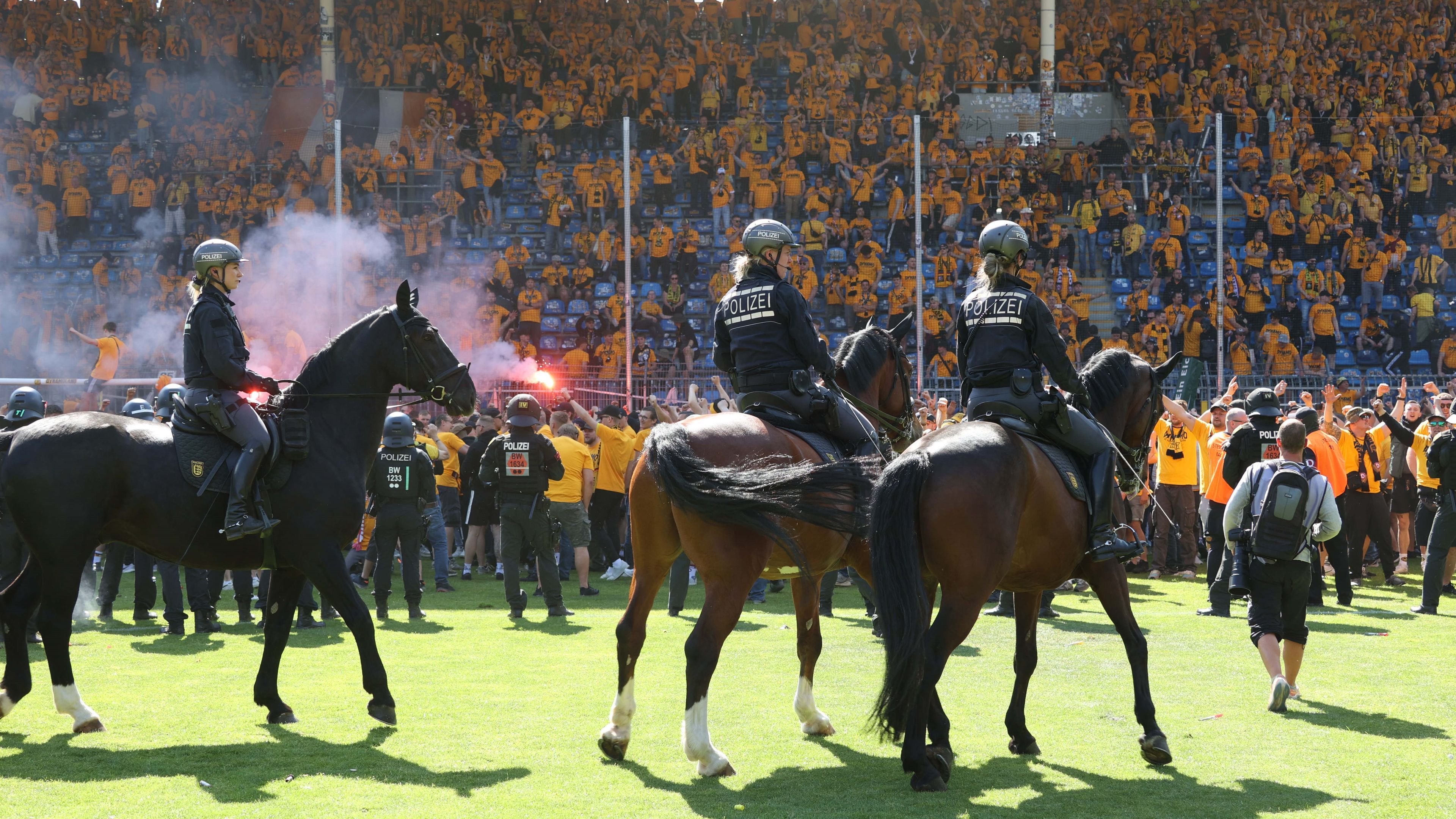 A Dynamo Dresden feljutott a másodosztályba – videókkal