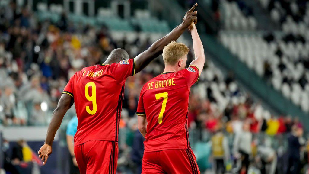 A belga válogatottban egymásért, szombat este egymás ellen küzdenek