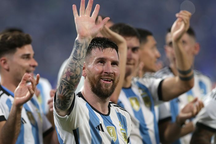 Lionel Messi lelkes fogadtatásban részesült Pekingben