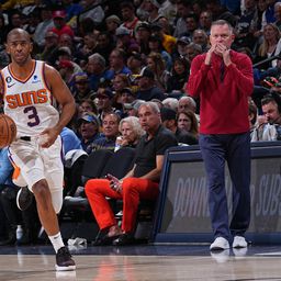 Chris Paul a Golden State Warriorsnál folytatja