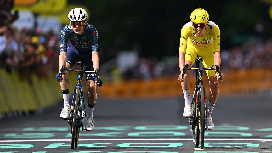 Vingegaard nyerte a Tour de France szerdai szakaszát, de Pogacaré maradt a sárga trikó