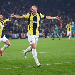 Visszatért a Serie A-ba Edin Dzeko, a bosnyákok veterán gólvágója