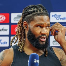 Közel százötven millió dollárért hosszabbított az NBA-csapat sztárja