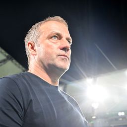 Hansi Flick egyre nehezebb helyzetben – kérdés, van-e még kiút