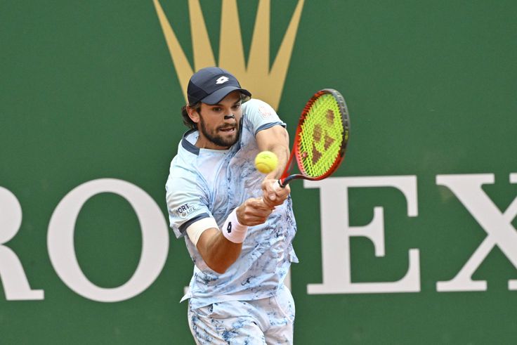 A monacói teniszezőnek még a sanghaji részvétele is kérdéses volt