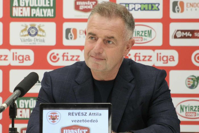 Révész Attila marad a csapat élén (Fotó: kisvardafc.hu)
