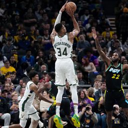 Közel volt a karriercsúcs a görög sztárnak, de így is kikapott a Milwaukee az NBA-ben – videóval