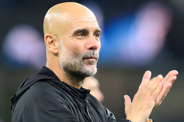 Elismerte Bradley teljesítményét